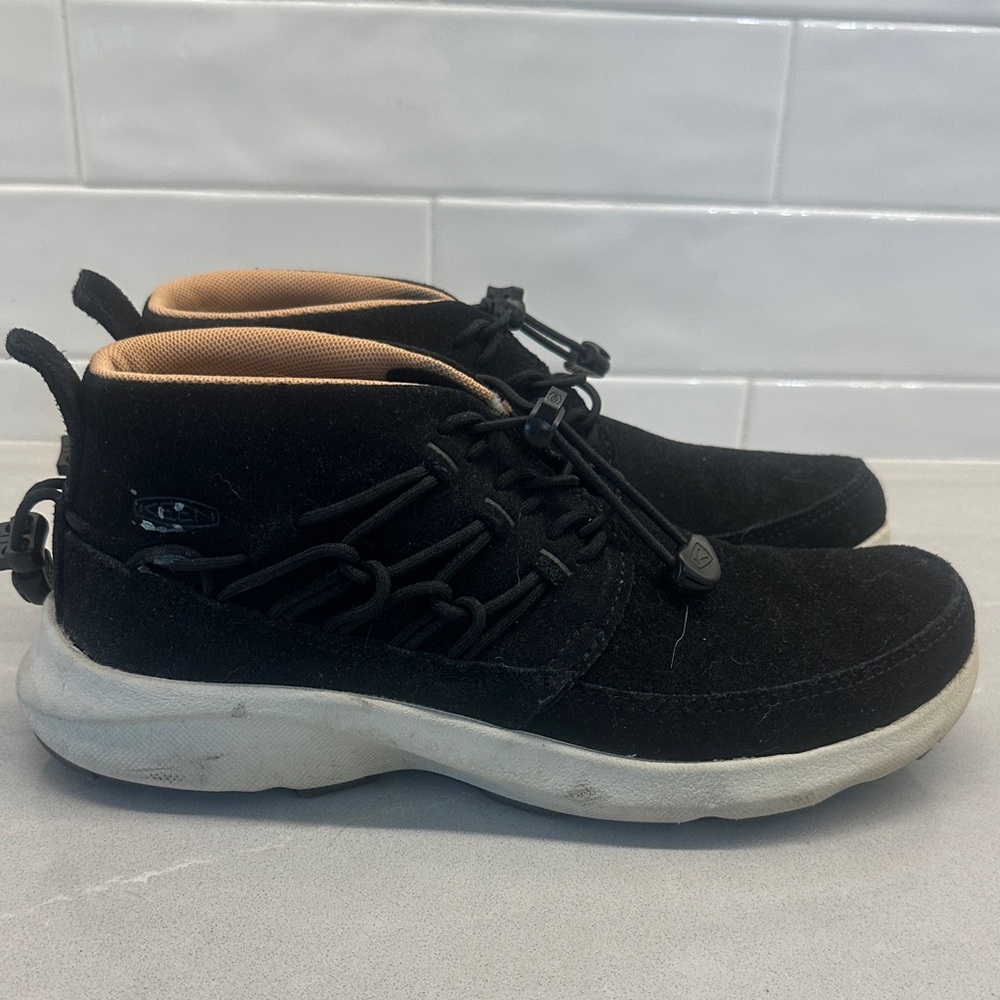 Women’s Keen Black Shoes
